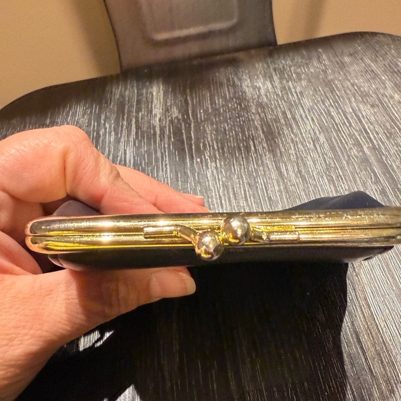 Buxton leather triple frame coin purse - Picture 5 of 9